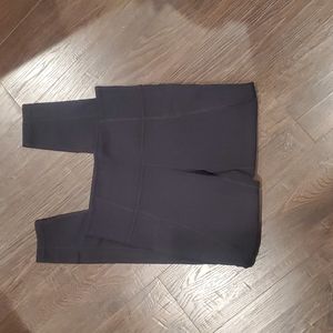 Athleta stash pocket salutation tight